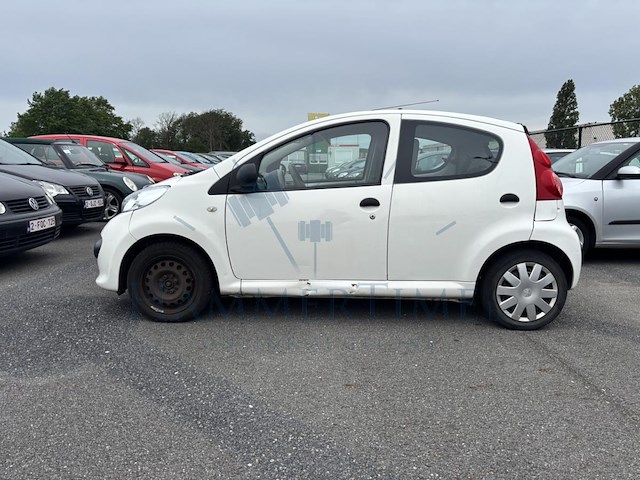 Peugeot 107 1.0i 12v urban, 2008 - afbeelding 31 van  32