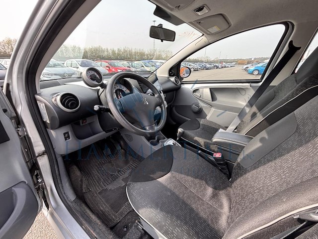 Peugeot 107 1.0i trendy 2tronic 68 at, 2011 - afbeelding 3 van  39