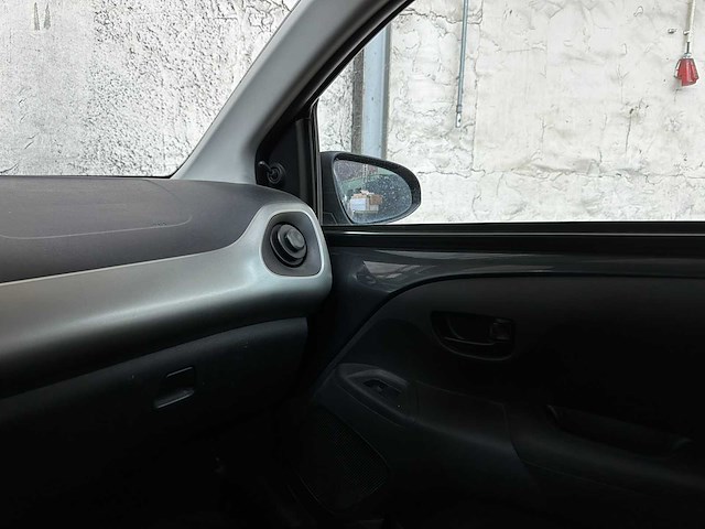 Peugeot 108 1.0 e-vti active 69pk 2018, sl-329-l - afbeelding 20 van  37