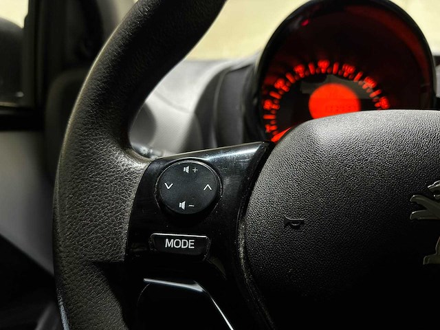 Peugeot 108 1.0 e-vti active 71pk 2021 (origineel-nl + 1e eigenaar), n-570-kn - afbeelding 14 van  41