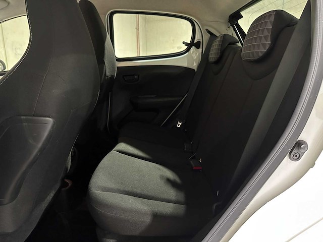 Peugeot 108 1.0 e-vti active 71pk 2021 (origineel-nl + 1e eigenaar), n-570-kn - afbeelding 26 van  41