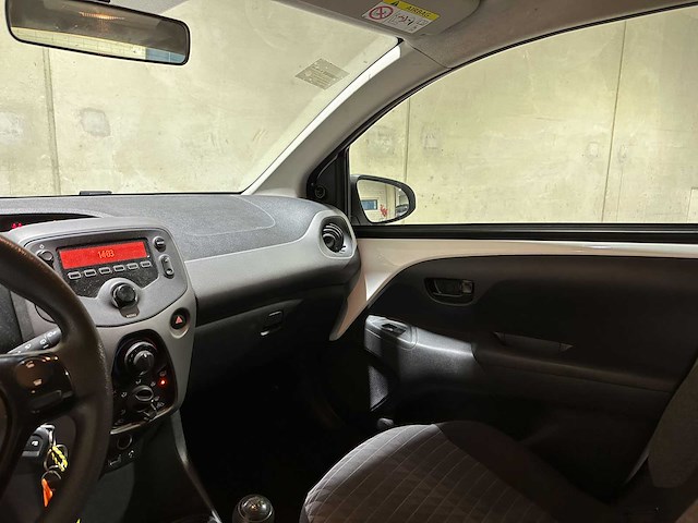 Peugeot 108 1.0 e-vti active 71pk 2021 (origineel-nl + 1e eigenaar), n-570-kn - afbeelding 15 van  25