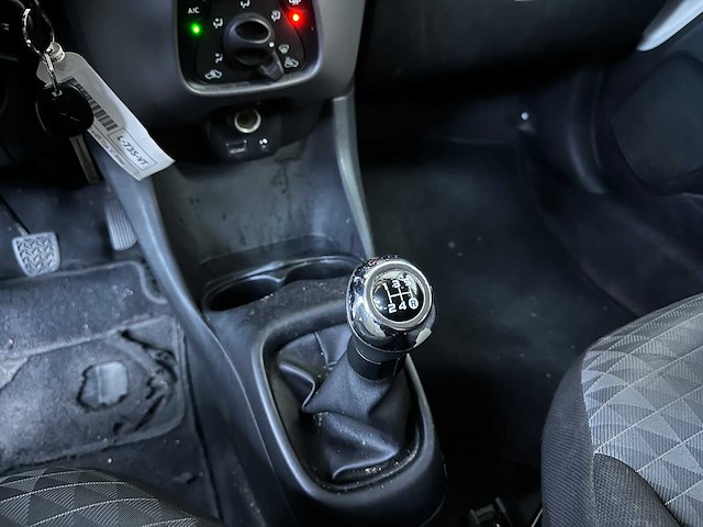 Peugeot 108 1.0 e-vti active 72pk 2021 (eerste eigenaar), l-735-vt - afbeelding 18 van  38