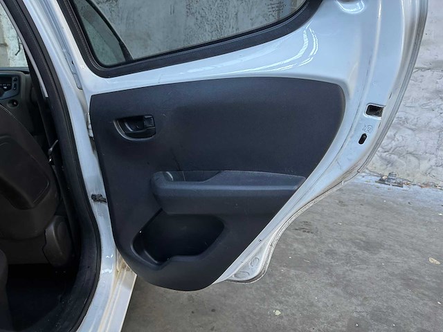 Peugeot 108 1.0 e-vti active 72pk 2021 (eerste eigenaar), l-735-vt - afbeelding 27 van  38