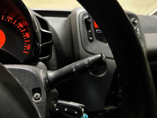 Peugeot 108 1.0 e-vti active 72pk 2021 (origineel-nl), n-569-kn - afbeelding 12 van  26