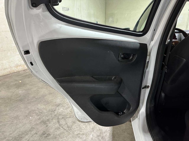 Peugeot 108 1.0 e-vti active 72pk 2021 (origineel-nl), n-569-kn - afbeelding 38 van  39