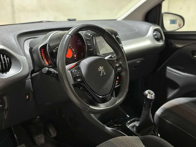 Peugeot 108 1.2 puretech allure 82pk 2015, pp-318-l - afbeelding 10 van  41
