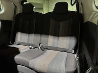 Peugeot 108 1.2 puretech allure 82pk 2015, pp-318-l - afbeelding 28 van  41