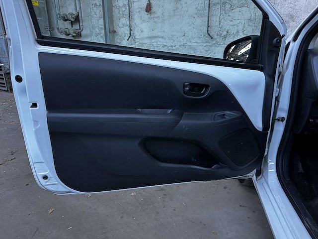 Peugeot 108 active 1.0 e-vti 72pk 3d 72pk 20221 (origineel-nl + 1e eigenaar), l-110-fd - afbeelding 21 van  38