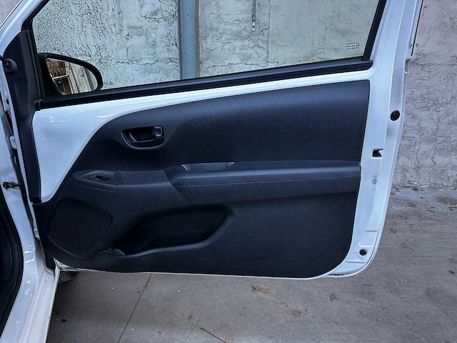 Peugeot 108 active 1.0 e-vti 72pk 3d 72pk 20221 (origineel-nl + 1e eigenaar), l-110-fd - afbeelding 26 van  38