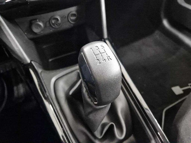 Peugeot 2008 - 1.2 vti active * 2-klg-79 - afbeelding 4 van  19