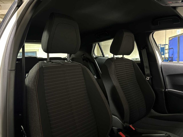 Peugeot 2008 1.2 pt active pack 102pk 2023 (origineel-nl + 1e eigenaar), s-736-sx - afbeelding 43 van  55