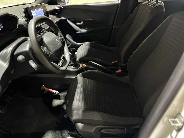 Peugeot 2008 1.2 pt active pack 102pk 2023 (origineel-nl + 1e eigenaar), s-736-sx - afbeelding 9 van  47