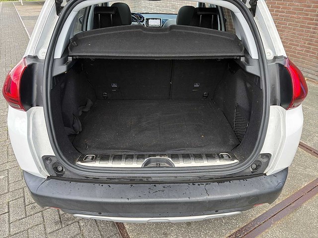 Peugeot 2008 1.2 pt bl executive | pz-019-g i - afbeelding 17 van  30