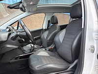 Peugeot 2008 1.2 pt bl executive | pz-019-g i - afbeelding 25 van  30