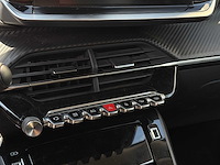 Peugeot 2008 1.2 pure tech 131pk 2023 - afbeelding 29 van  42