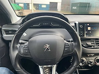 Peugeot 2008 1.2 puret. blue lion automaat, rz-581-j - afbeelding 2 van  19