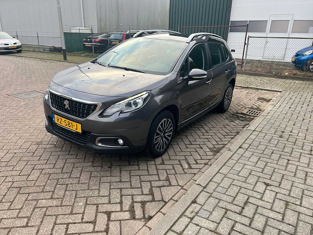 Peugeot 2008 1.2 puret. blue lion automaat, rz-581-j - afbeelding 1 van  11