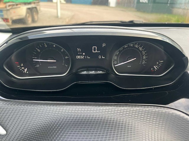 Peugeot 2008 1.2 puret. blue lion automaat, rz-581-j - afbeelding 4 van  27