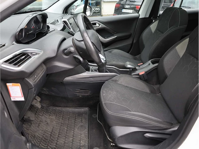 Peugeot 2008 1.2 puretech active 2016 - afbeelding 3 van  30