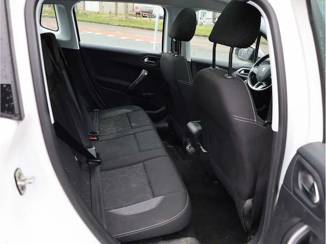 Peugeot 2008 1.2 puretech active 2016 - afbeelding 11 van  30
