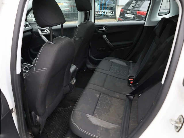 Peugeot 2008 1.2 puretech active 2016 - afbeelding 15 van  30