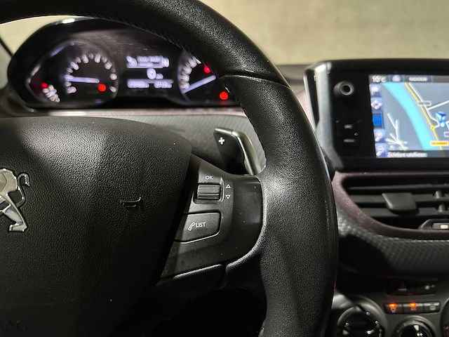 Peugeot 2008 1.2 puretech active 82pk 2015 (origineel-nl), 2-zst-06 - afbeelding 15 van  43