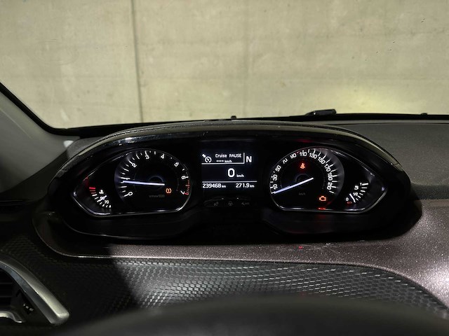 Peugeot 2008 1.2 puretech active 82pk 2015 (origineel-nl), 2-zst-06 - afbeelding 18 van  43