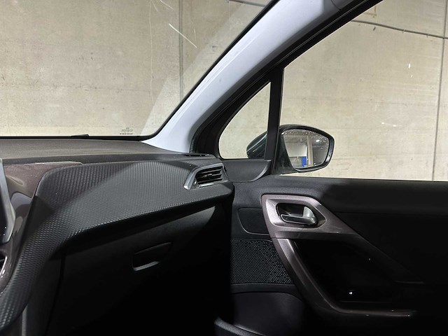 Peugeot 2008 1.2 puretech active 82pk 2015 (origineel-nl), 2-zst-06 - afbeelding 22 van  43
