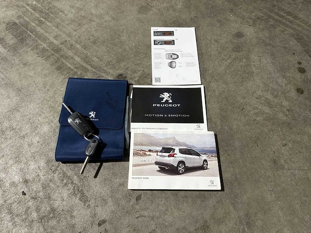 Peugeot 2008 1.2 puretech active 82pk 2015 (origineel-nl), 2-zst-06 - afbeelding 30 van  43