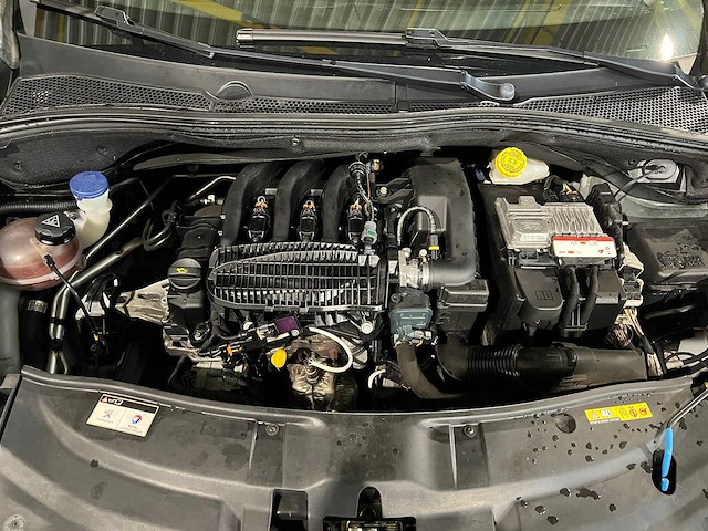 Peugeot 2008 1.2 puretech active, jb-539-b - afbeelding 7 van  16