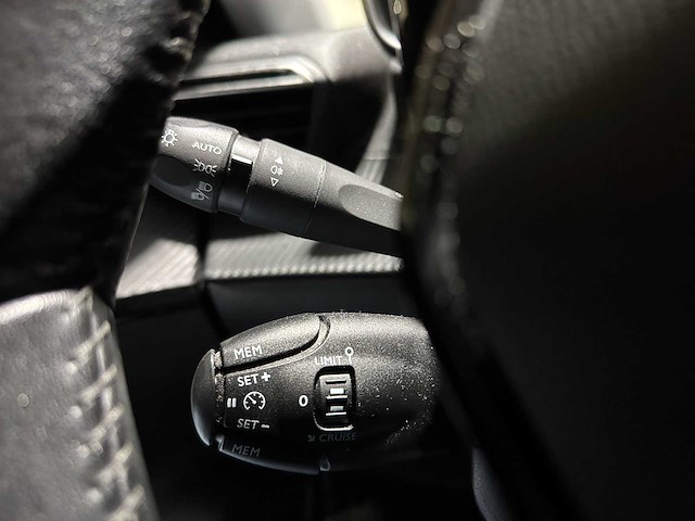 Peugeot 2008 1.2 puretech allure 102pk 2021 (origineel-nl+1e eigenaar), k-010-kv - afbeelding 15 van  39