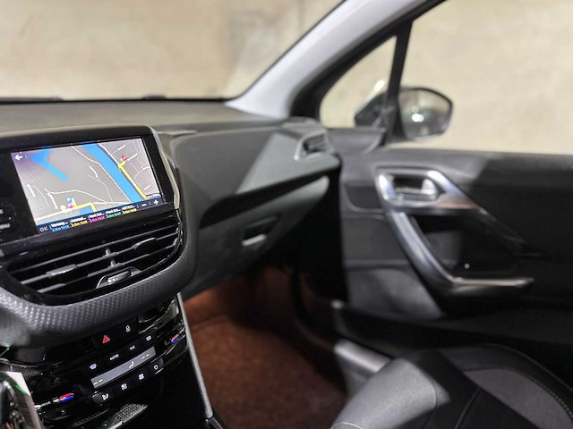 Peugeot 2008 1.2 puretech allure 110pk 2018 (origineel-nl), rl-527-z - afbeelding 13 van  40
