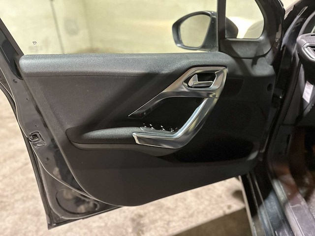 Peugeot 2008 1.2 puretech allure 110pk 2018 (origineel-nl), rl-527-z - afbeelding 21 van  40