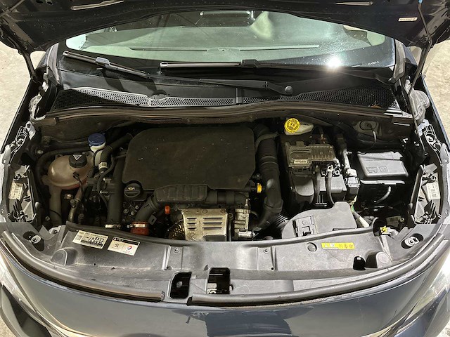 Peugeot 2008 1.2 puretech allure 110pk 2018 (origineel-nl), rl-527-z - afbeelding 31 van  40