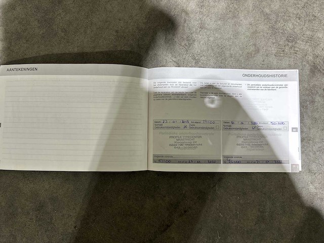 Peugeot 2008 1.2 puretech allure 110pk 2018 (origineel-nl), rl-527-z - afbeelding 33 van  40