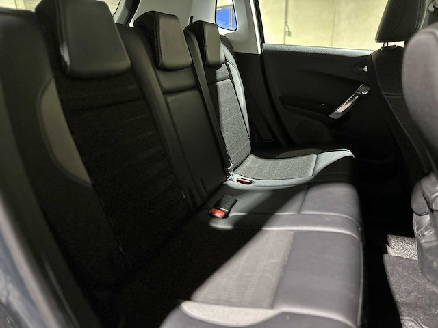 Peugeot 2008 1.2 puretech allure 110pk 2018 (origineel-nl), rl-527-z - afbeelding 34 van  40