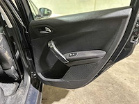 Peugeot 2008 1.2 puretech allure 110pk 2018 (origineel-nl), rl-527-z - afbeelding 9 van  13