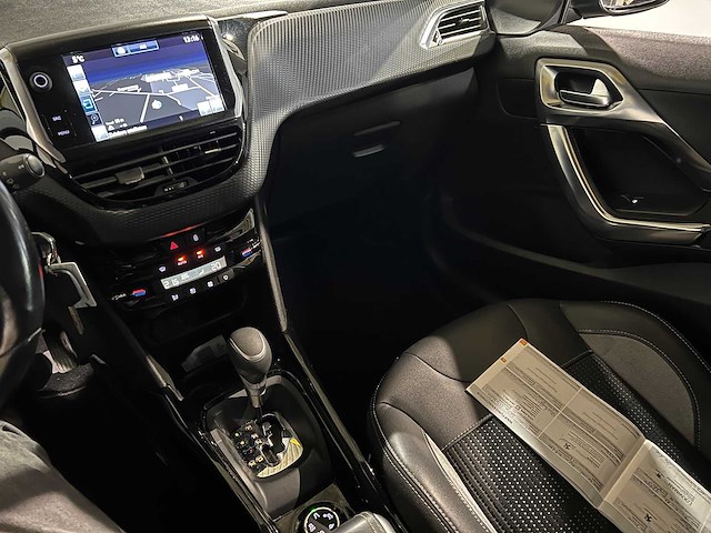 Peugeot 2008 1.2 puretech allure automaat, zv-800-n - afbeelding 4 van  14