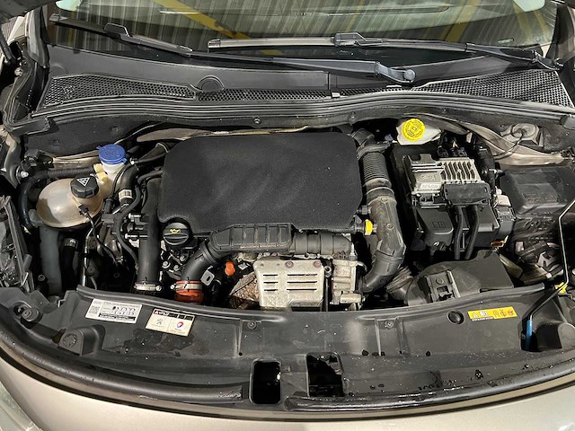 Peugeot 2008 1.2 puretech allure, nl-221-l - afbeelding 5 van  14