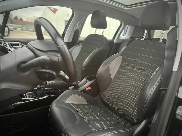 Peugeot 2008 1.2 puretech blue lease executive, k-631-zp - afbeelding 13 van  15