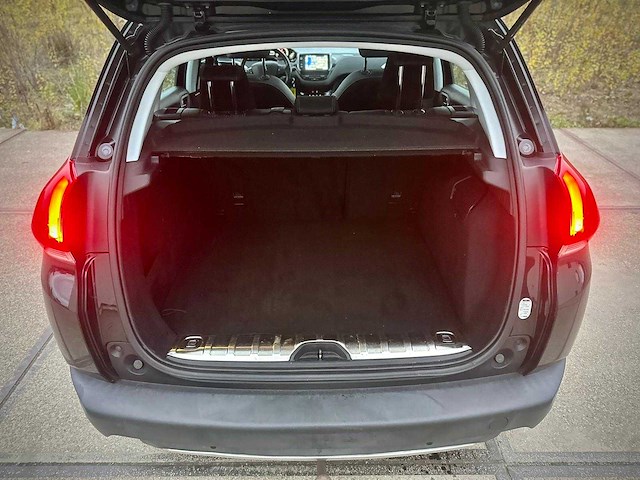 Peugeot 2008 1.2 puretech blue lease executive, k-631-zp - afbeelding 2 van  15