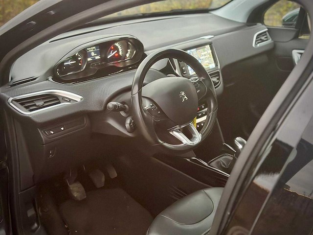 Peugeot 2008 1.2 puretech blue lease executive, k-631-zp - afbeelding 12 van  15