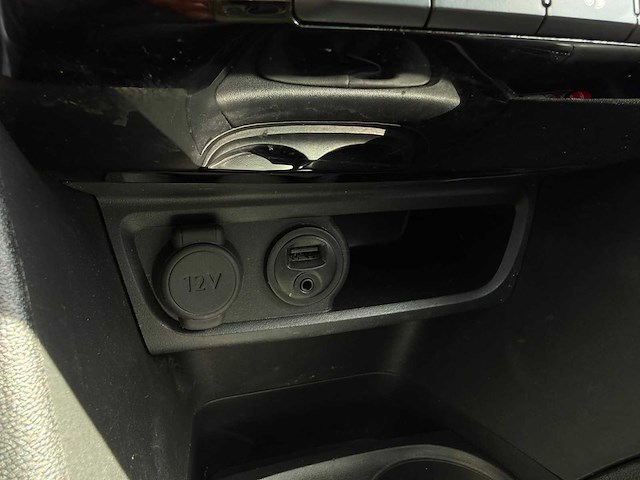 Peugeot 2008 1.2 puretech féline, h-167-vx - afbeelding 2 van  13