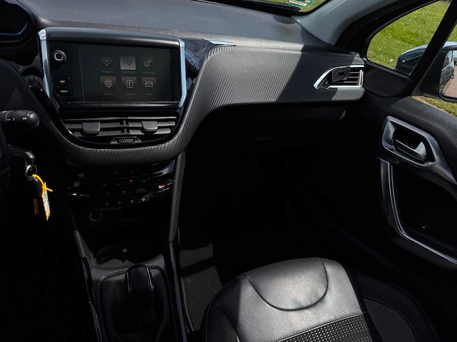 Peugeot 2008 1.2 puretech féline, h-167-vx - afbeelding 6 van  18