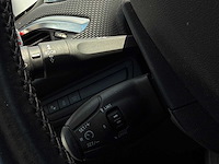 Peugeot 2008 1.2 puretech féline, h-167-vx - afbeelding 9 van  18