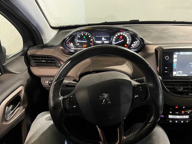 Peugeot 2008 1.2 puretech féline, ht-673-f - afbeelding 2 van  13