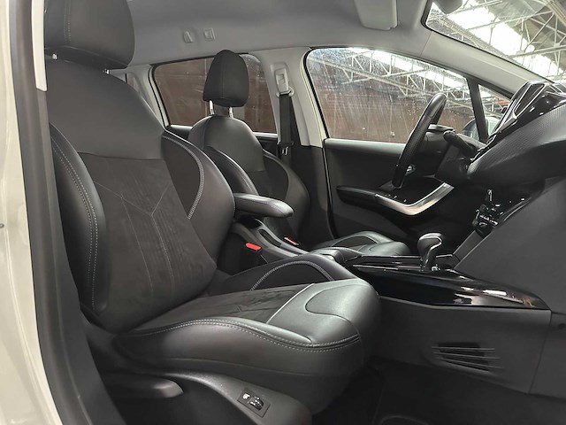 Peugeot 2008 1.2 puretech gt-line 109pk 2018, hlh-96-s - afbeelding 30 van  39
