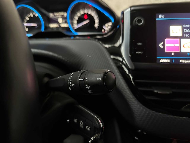 Peugeot 2008 1.2 puretech gt-line 109pk 2018, hlh-96-s - afbeelding 23 van  40