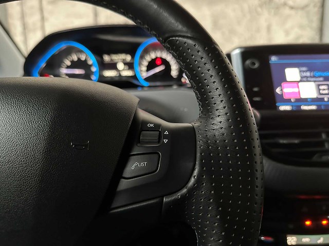 Peugeot 2008 1.2 puretech gt-line 109pk 2018, hlh-96-s - afbeelding 14 van  40